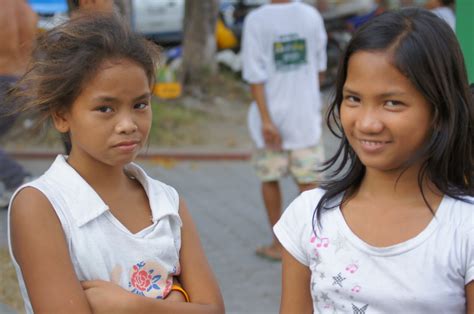 4 girl pinay|Exploring Filipina Women On The Streets Of Manila .